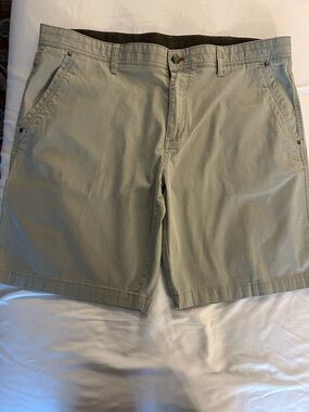 Weatherproof Men's Light Khaki Flat Front Shorts